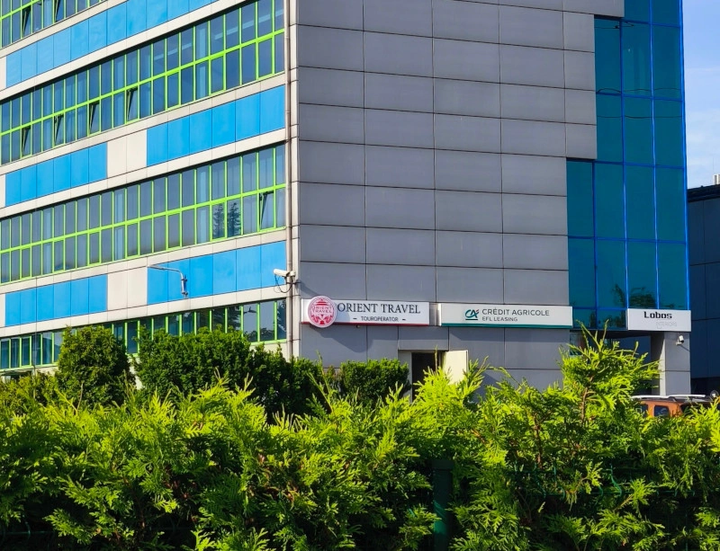 Budynek biura Orient Travel